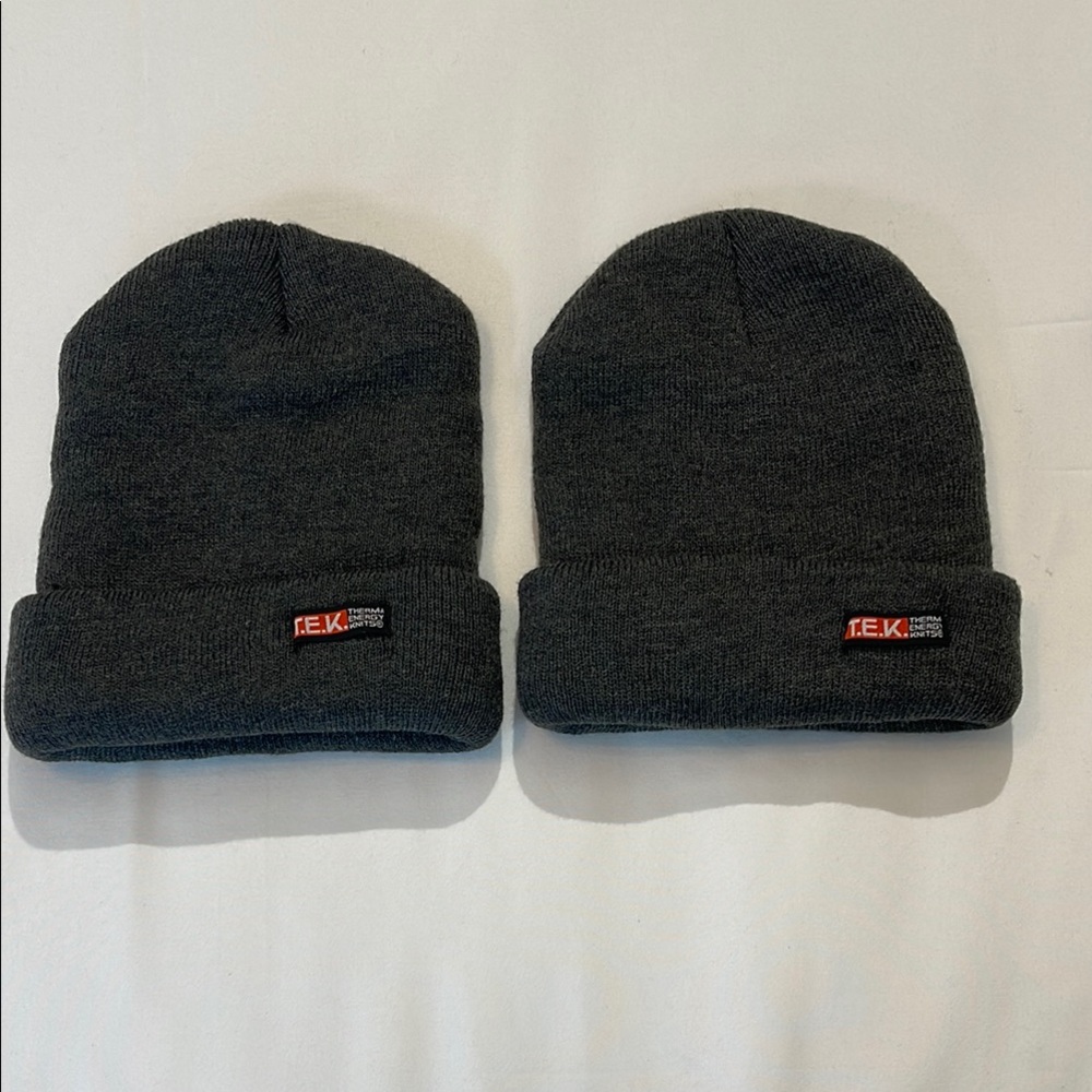 TWO TEK Dark Gray Beanie/Stocking hat Set